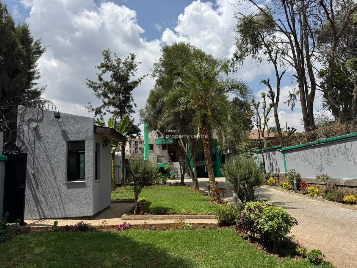 𝐂𝐡𝐚𝐫𝐦𝐢𝐧𝐠 𝐅𝐚𝐦𝐢𝐥𝐲 𝐑𝐞𝐬𝐢𝐝𝐞𝐧𝐜𝐞  𝐏𝐢𝐲𝐚𝐬𝐚  𝐂𝐞, Piyasa Semen Hotel Area, Arada, Addis Ababa, Terraced Duplex for Rent