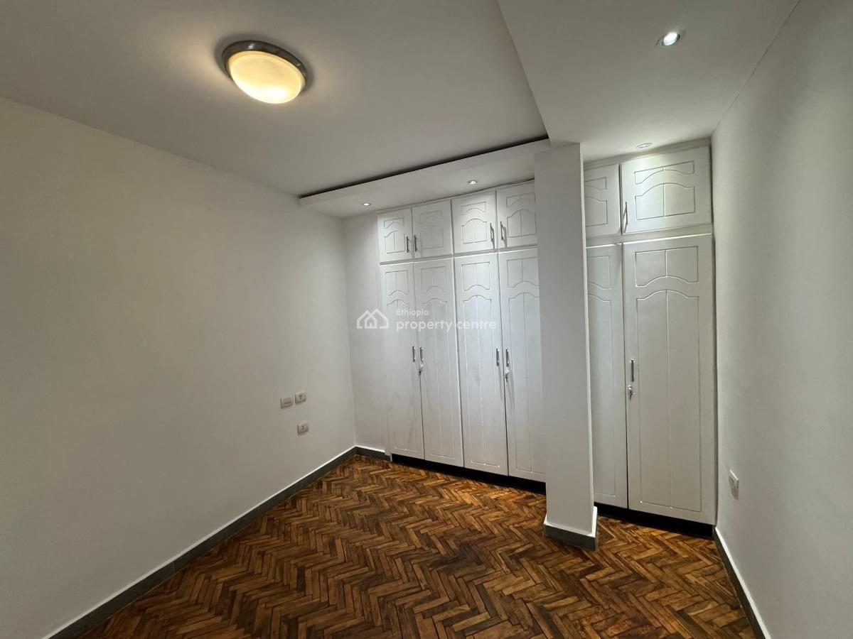 𝐄𝐱𝐜𝐥𝐮𝐬𝐢𝐯𝐞 𝐖𝐨𝐨𝐝𝐞𝐧 𝐅𝐥𝐨𝐨𝐫 𝐑𝐞𝐬𝐢𝐝𝐞𝐧𝐜𝐞  𝐎𝐥𝐝, Oldaiport, Nifas Silk-lafto, Addis Ababa, Self Contained (single Rooms) for Rent