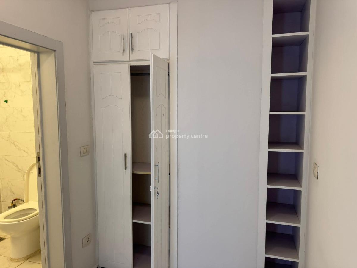 𝐄𝐱𝐜𝐥𝐮𝐬𝐢𝐯𝐞 𝐖𝐨𝐨𝐝𝐞𝐧 𝐅𝐥𝐨𝐨𝐫 𝐑𝐞𝐬𝐢𝐝𝐞𝐧𝐜𝐞  𝐎𝐥𝐝, Oldaiport, Nifas Silk-lafto, Addis Ababa, Self Contained (single Rooms) for Rent