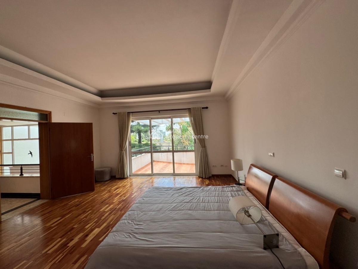 𝐃𝐢𝐬𝐭𝐢𝐧𝐠𝐮𝐢𝐬𝐡𝐞𝐝 𝐀𝐦𝐛𝐚𝐬𝐬𝐚𝐝𝐨𝐫𝐢𝐚𝐥 𝐑𝐞𝐬𝐢𝐝𝐞𝐧𝐜, Bole, Bole, Addis Ababa, Terraced Duplex for Rent