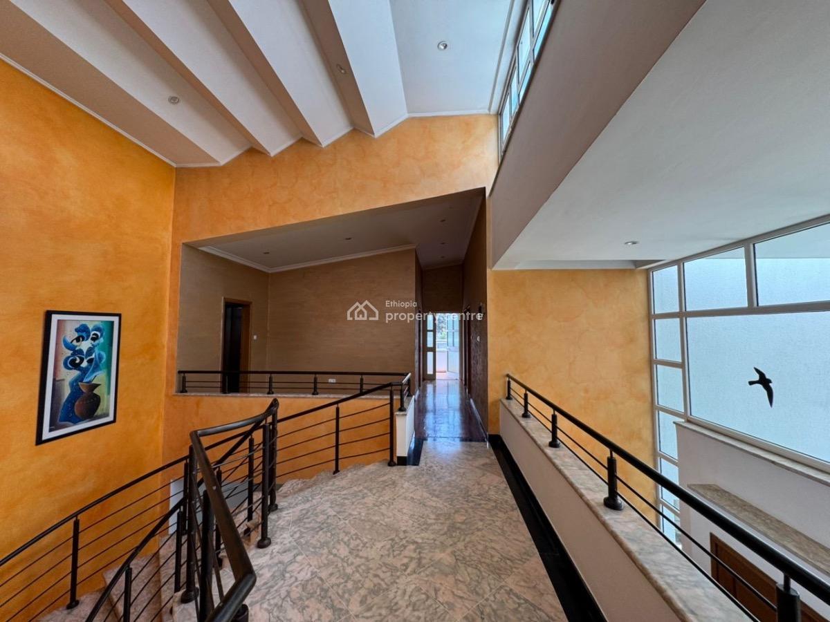 𝐃𝐢𝐬𝐭𝐢𝐧𝐠𝐮𝐢𝐬𝐡𝐞𝐝 𝐀𝐦𝐛𝐚𝐬𝐬𝐚𝐝𝐨𝐫𝐢𝐚𝐥 𝐑𝐞𝐬𝐢𝐝𝐞𝐧𝐜, Bole, Bole, Addis Ababa, Terraced Duplex for Rent