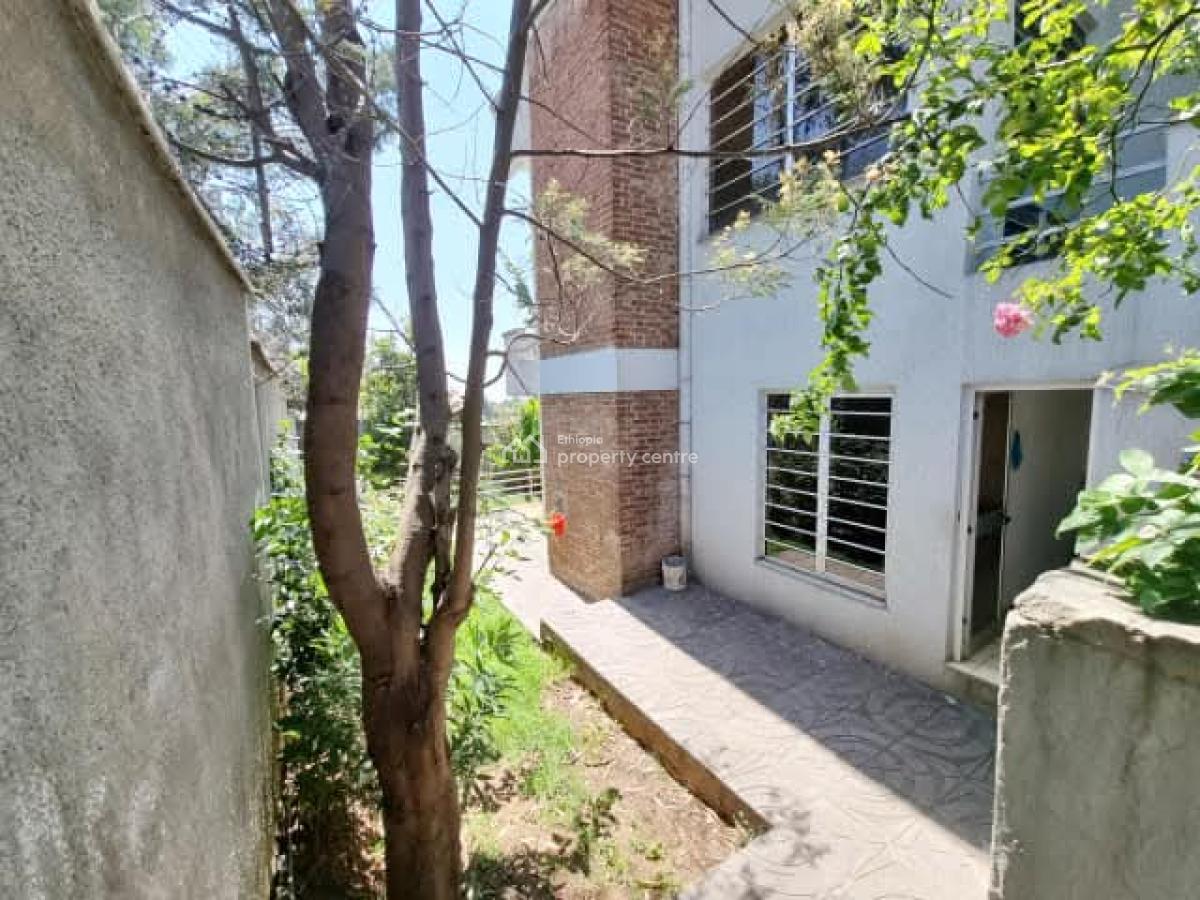 Modern 5-bedroom House -- Yeka  Near German/sanford School, Yeka, Addis Ababa, House for Rent