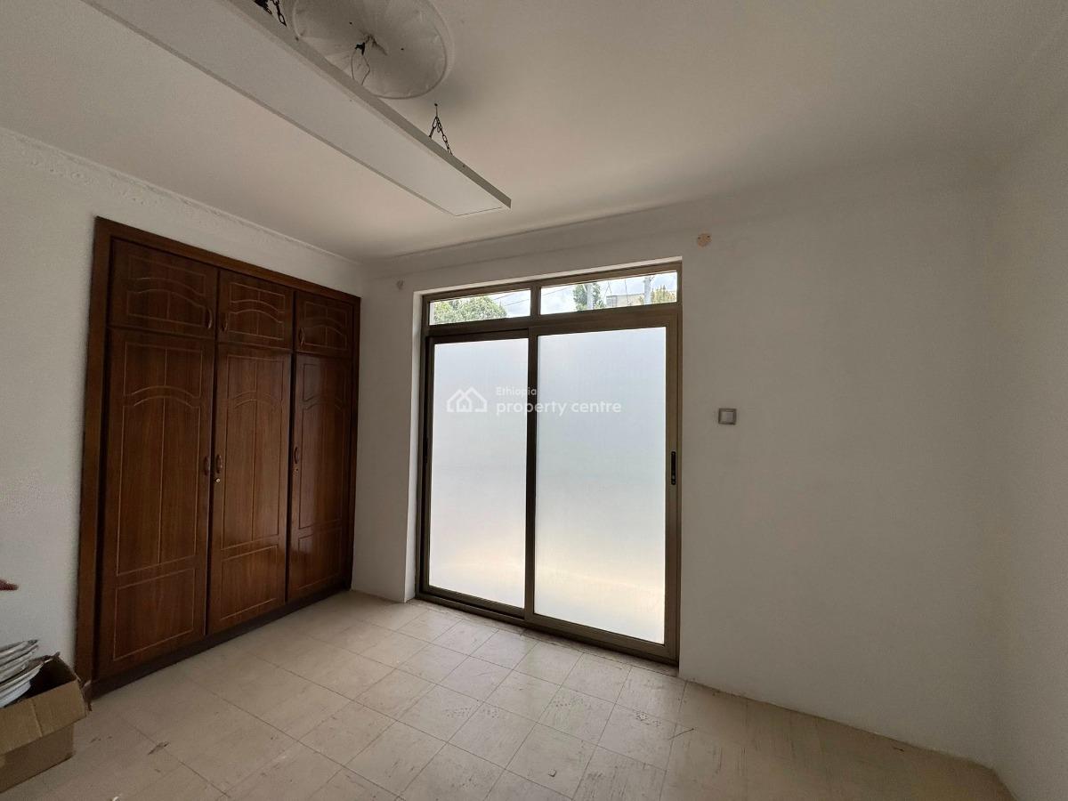 Stylish 5 Bedroom Family Home, Kirkos, Bole, Addis Ababa, House for Rent
