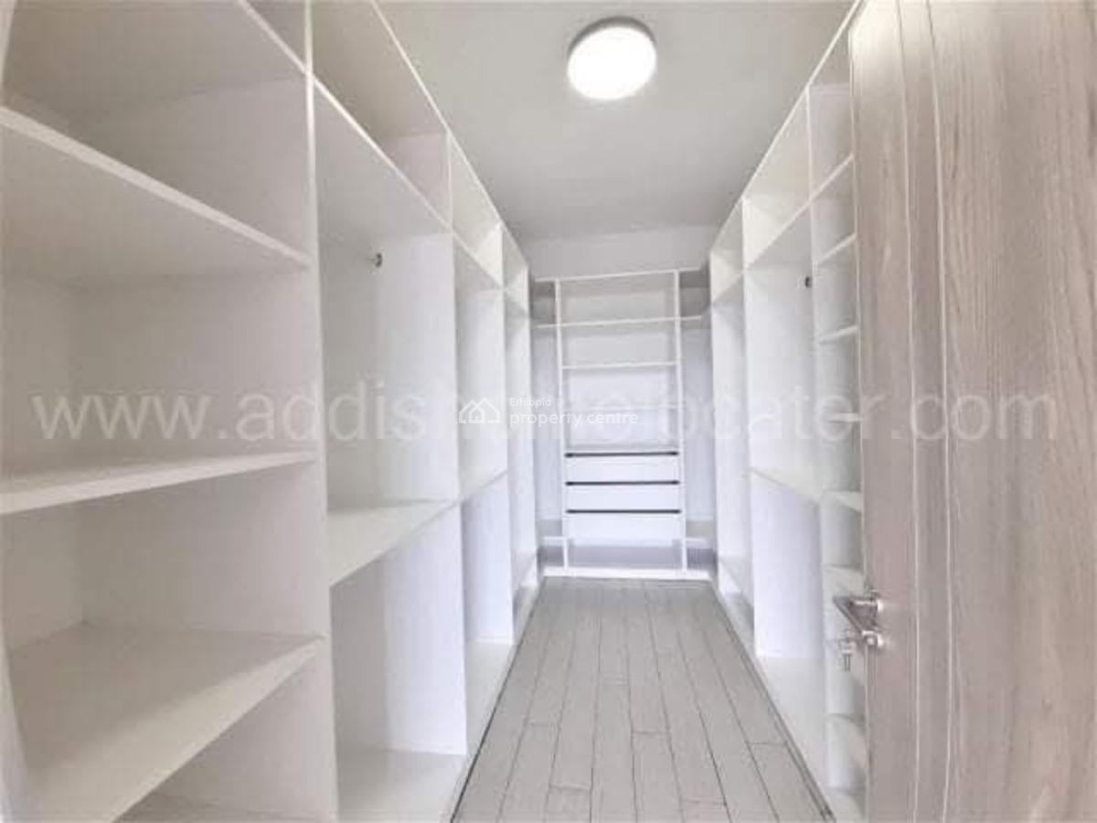 Luxurious Apartment with Stunning City Views  Old Airport, Nifas Silk-lafto, Addis Ababa, Apartment for Rent
