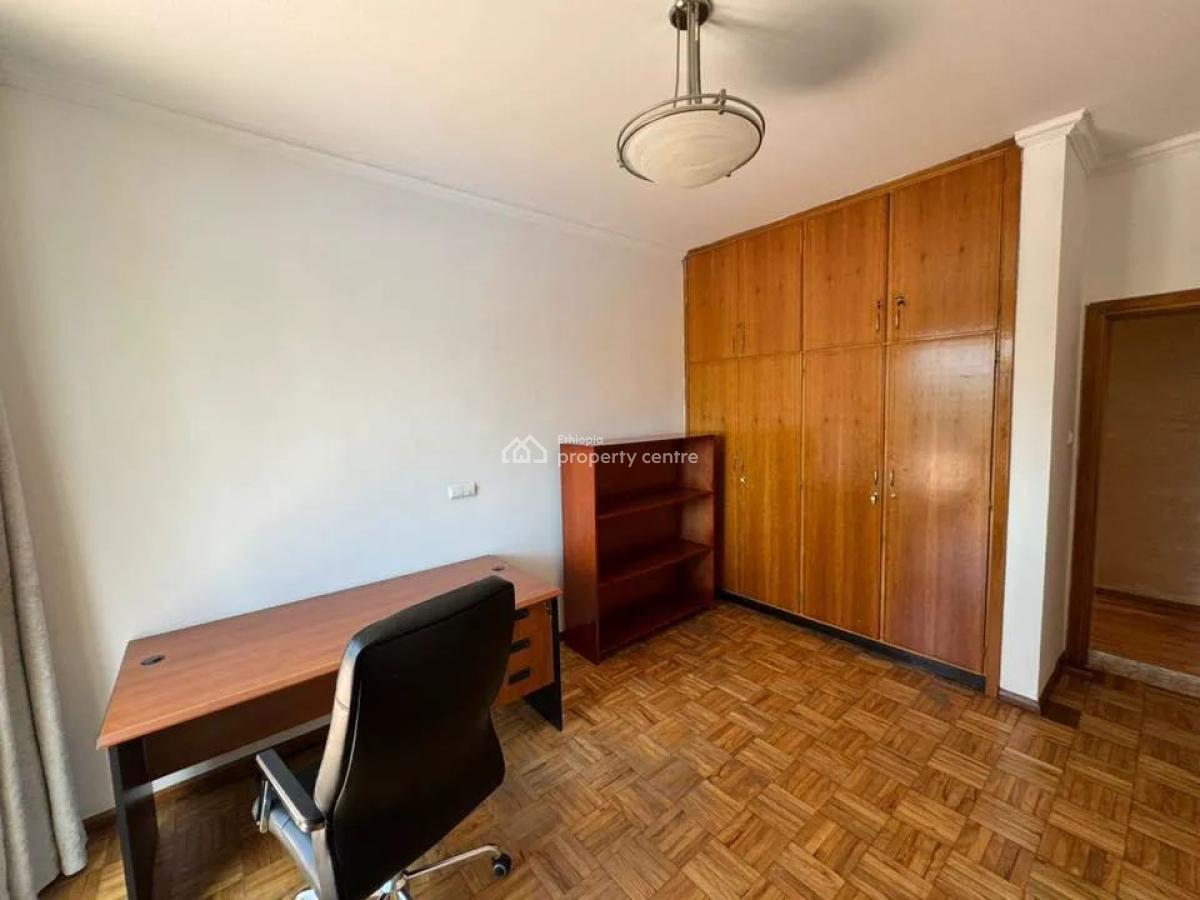 𝐏𝐫𝐞𝐬𝐭𝐢𝐠𝐢𝐨𝐮𝐬 𝐃𝐢𝐩𝐥𝐨𝐦𝐚𝐭𝐢𝐜 𝐕𝐢𝐥𝐥𝐚 𝐟𝐨𝐫 𝐑𝐞𝐧𝐭, Meskel Flower, Kirkos, Addis Ababa, Terraced Duplex for Rent