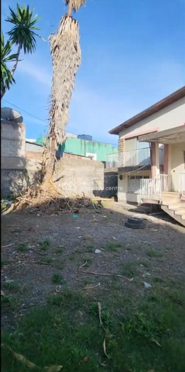 Meskel Flower Belko Bet, Old Villa House ......1000sqm, Meskel Flower Beklo Bet, Kirkos, Addis Ababa, Mixed-use Land for Sale