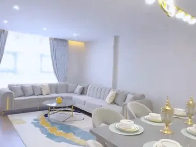 Fully Furnished Luxury Apartment .....210SQM