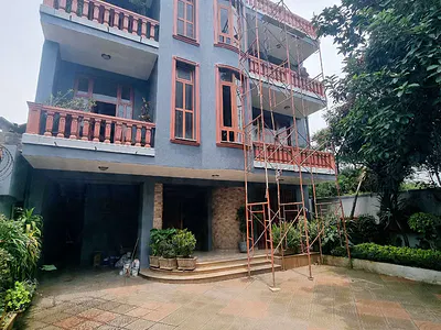 Remodeled Modern House — Nifas Silk-Lafto, Addis Ababa