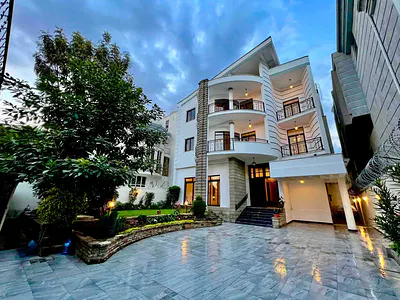 Spacious 6-Bedroom Family Residence — Bole, Addis Ababa