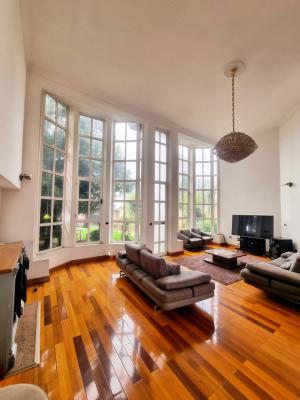 Spacious 6-bedroom House -- Bole, Bole, Addis Ababa, House for Rent
