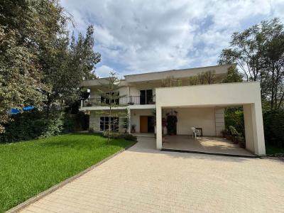 Extraordinary 5 Bedroom Villa, Yeka, Yeka, Addis Ababa, House for Rent