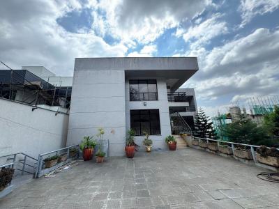 Luxurious 5 Bedrooms Family Home, Gullele, Gullele, Addis Ababa, House for Rent