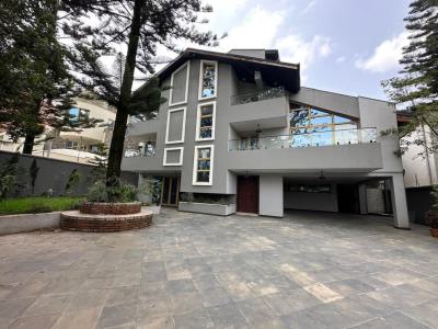 Exclusive Luxury Residence -- Old Airport, Addis Ababa  Loc, Near Ics, Nifas Silk-lafto, Addis Ababa, House for Rent