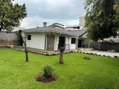 Charming Modern Villa Walking Distance to Ics, Sarbet/bisrategebreal, Nifas Silk-lafto, Addis Ababa, Terraced Bungalow for Rent